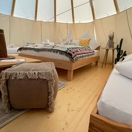 Tipi Cheyenne Apartment